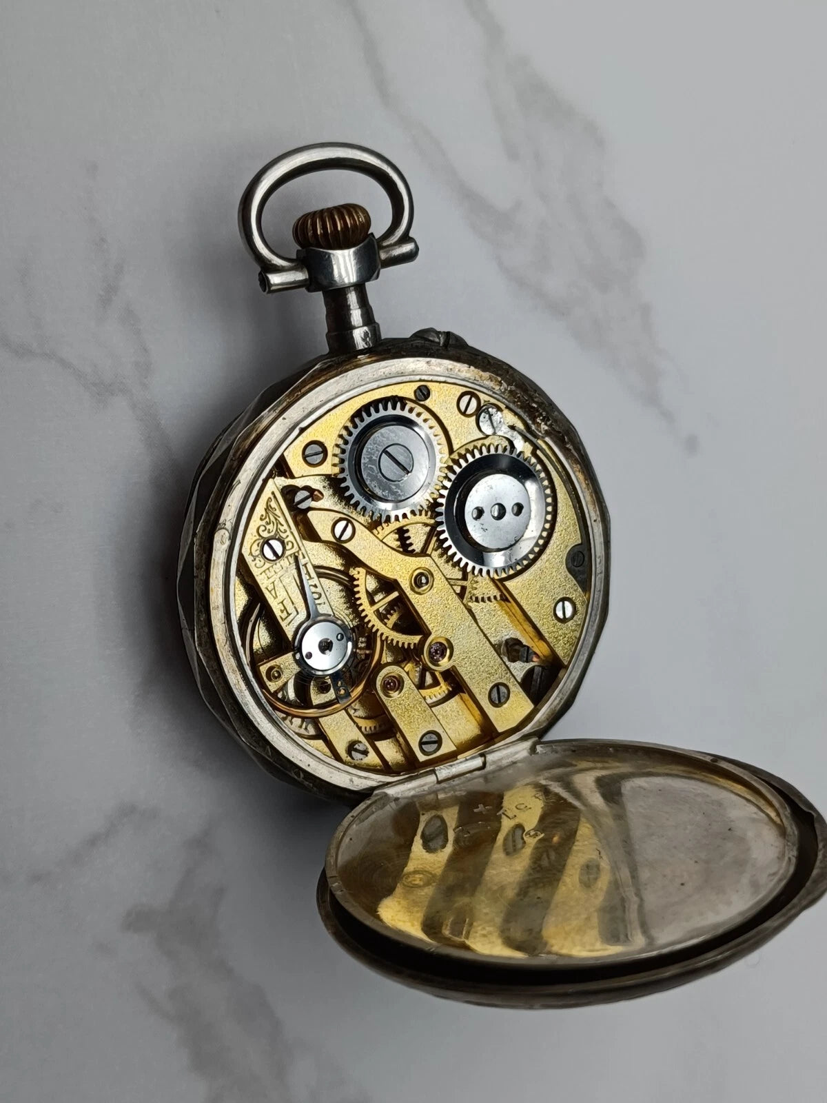 Antike vergoldete Taschenuhr aus massivem Silber