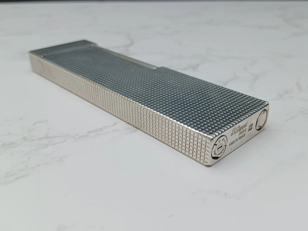 Nice S.T. DUPONT Line 2 Table Gas Lighter - Diamond Point- Silver Plated 1615-AE03