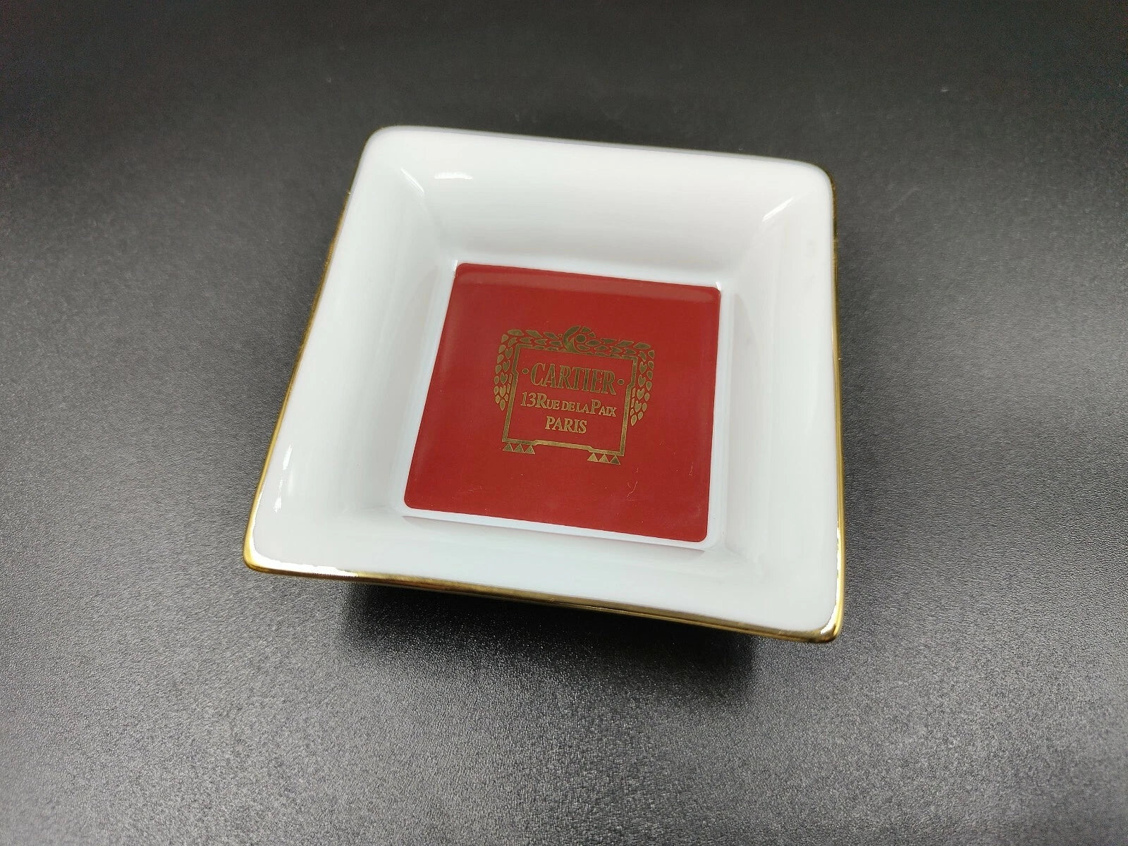 Lot de deux cendriers Cartier Porcelaine avec Boîte d'origine — Occasion