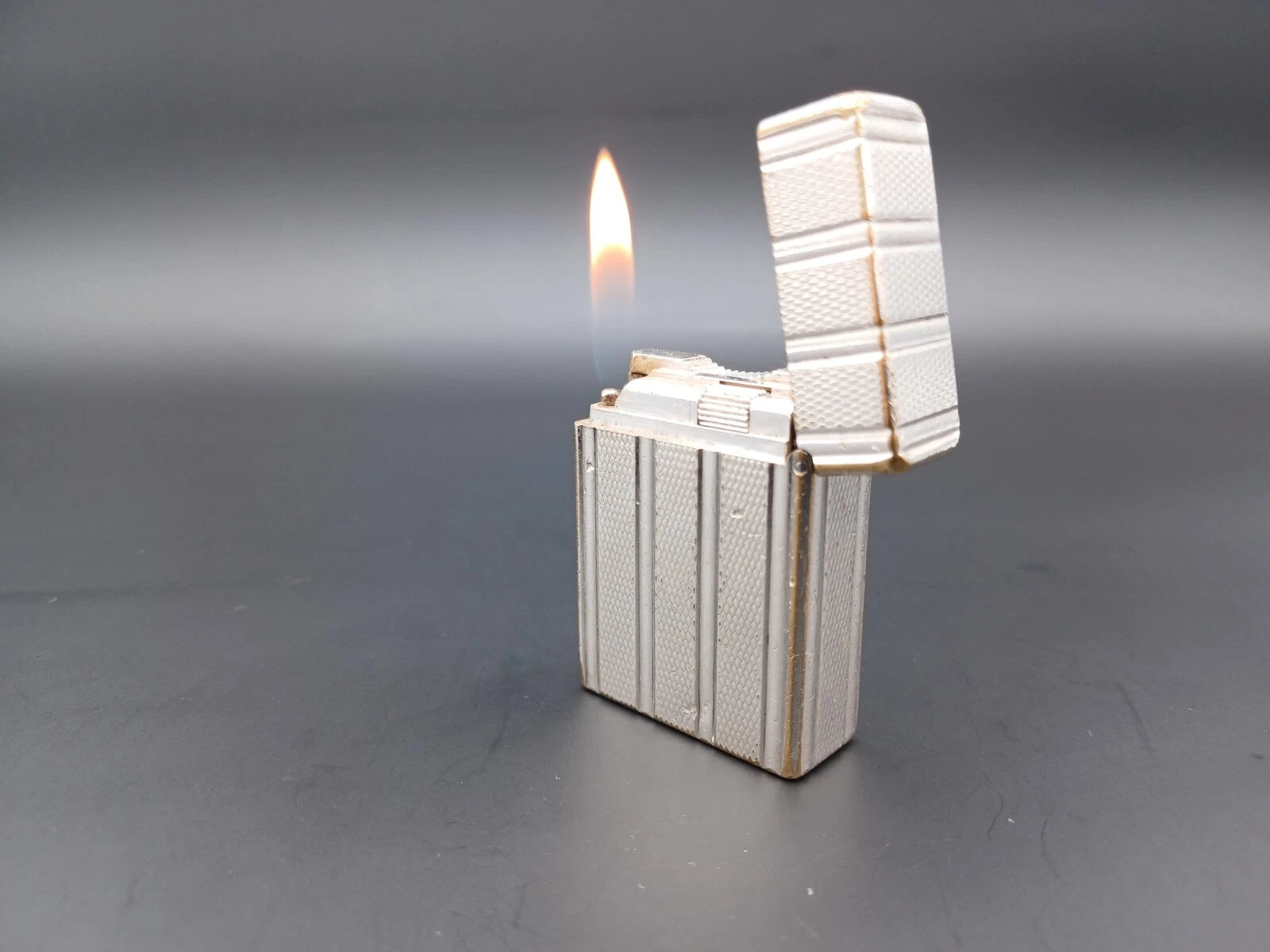 S.T. Dupont Line 1 BR Gas Lighter - Silver plated - Made In France - BA03-1466