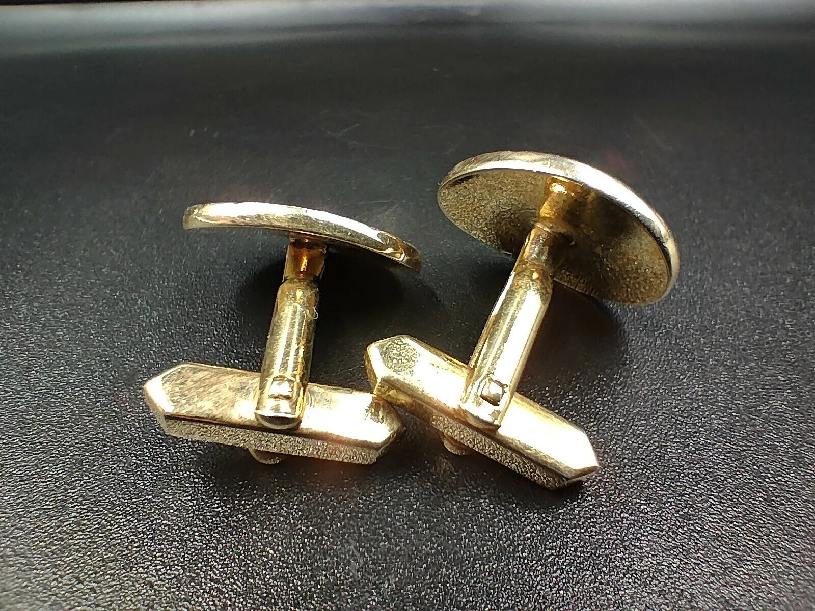 Vintage Manschettenknöpfe - Goldfarbenes Metall - Zeremonie - 0107ED - AH06