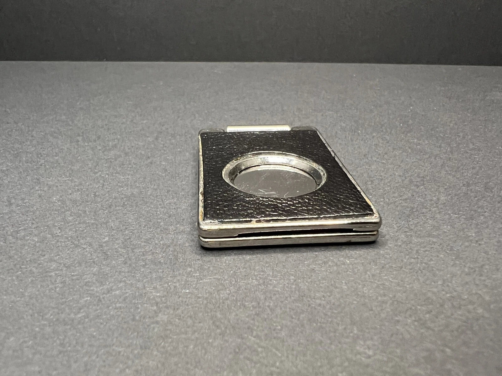 LANCEL - Cigar cutter with leather case - 1117CO - BA01