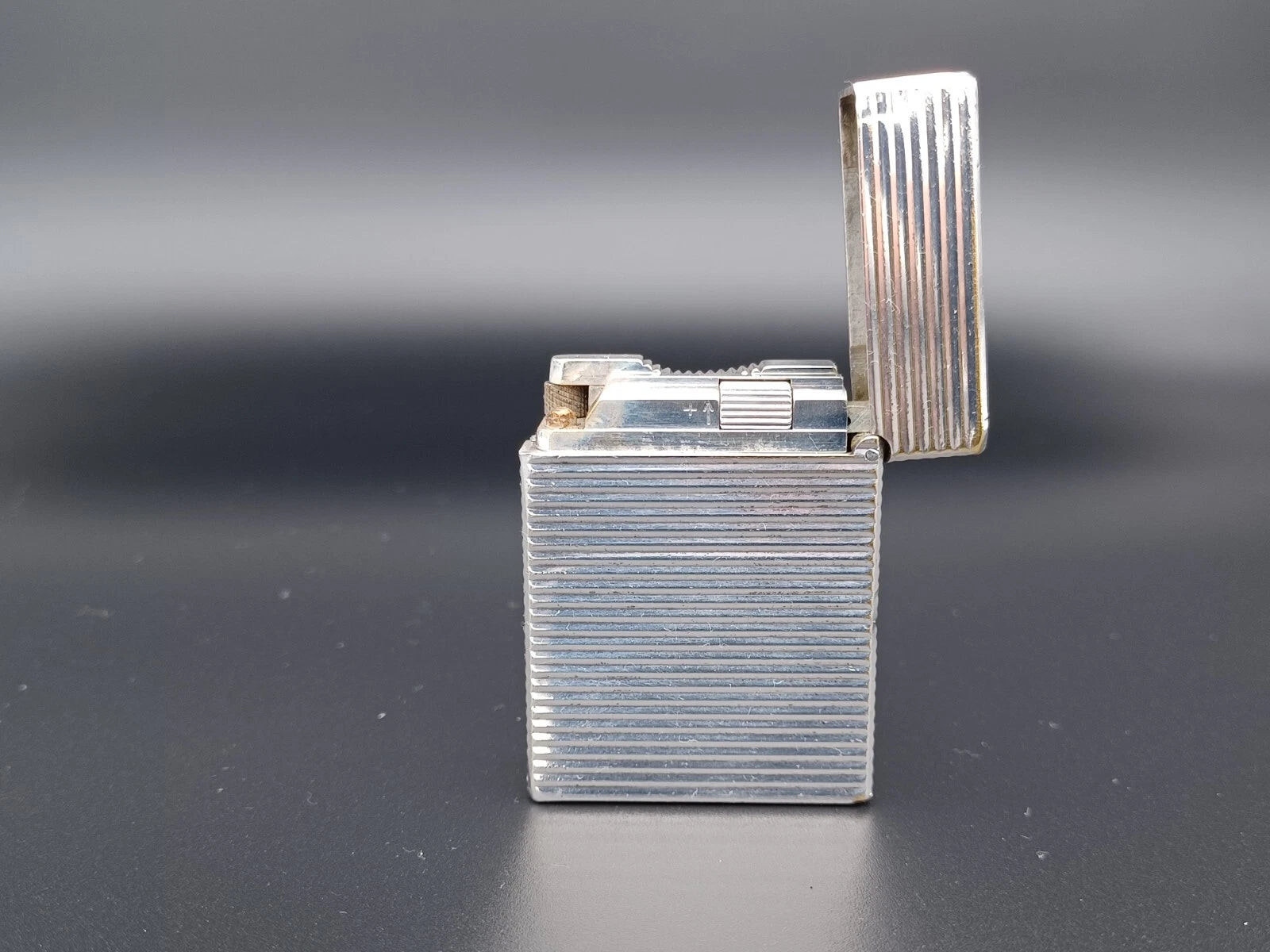 S.T. Dupont Line 1 BR Gas Lighter - L1 BR - Silver plated - Serviced - AG04-1583