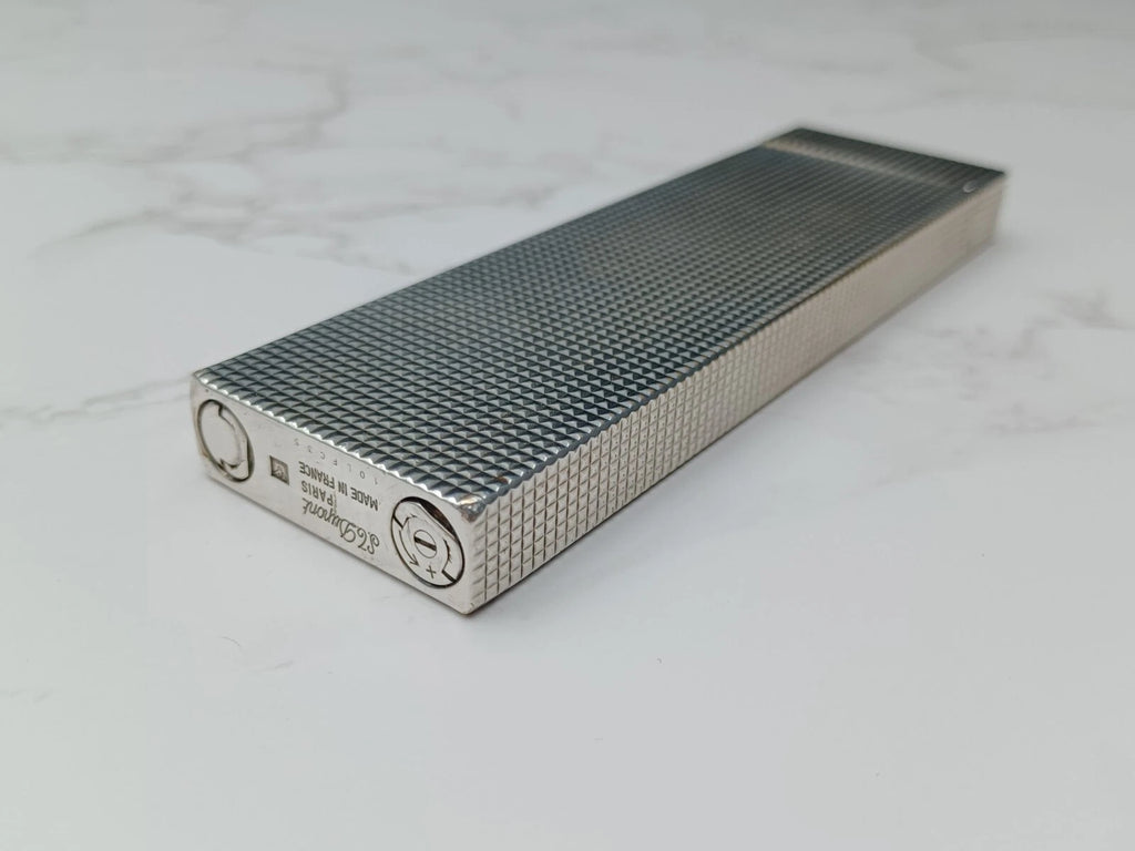Nice S.T. DUPONT Line 2 Table Gas Lighter - Diamond Point- Silver Plated 1615-AE03