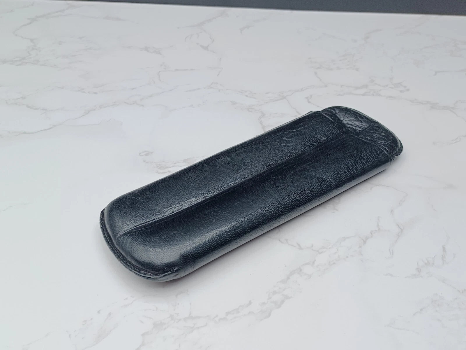 Nice vintage cigar case - Black leather - AM10-1581