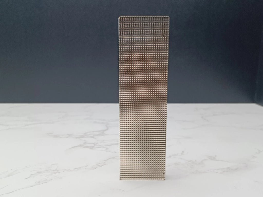 Nice S.T. DUPONT Line 2 Table Gas Lighter - Diamond Point- Silver Plated 1615-AE03