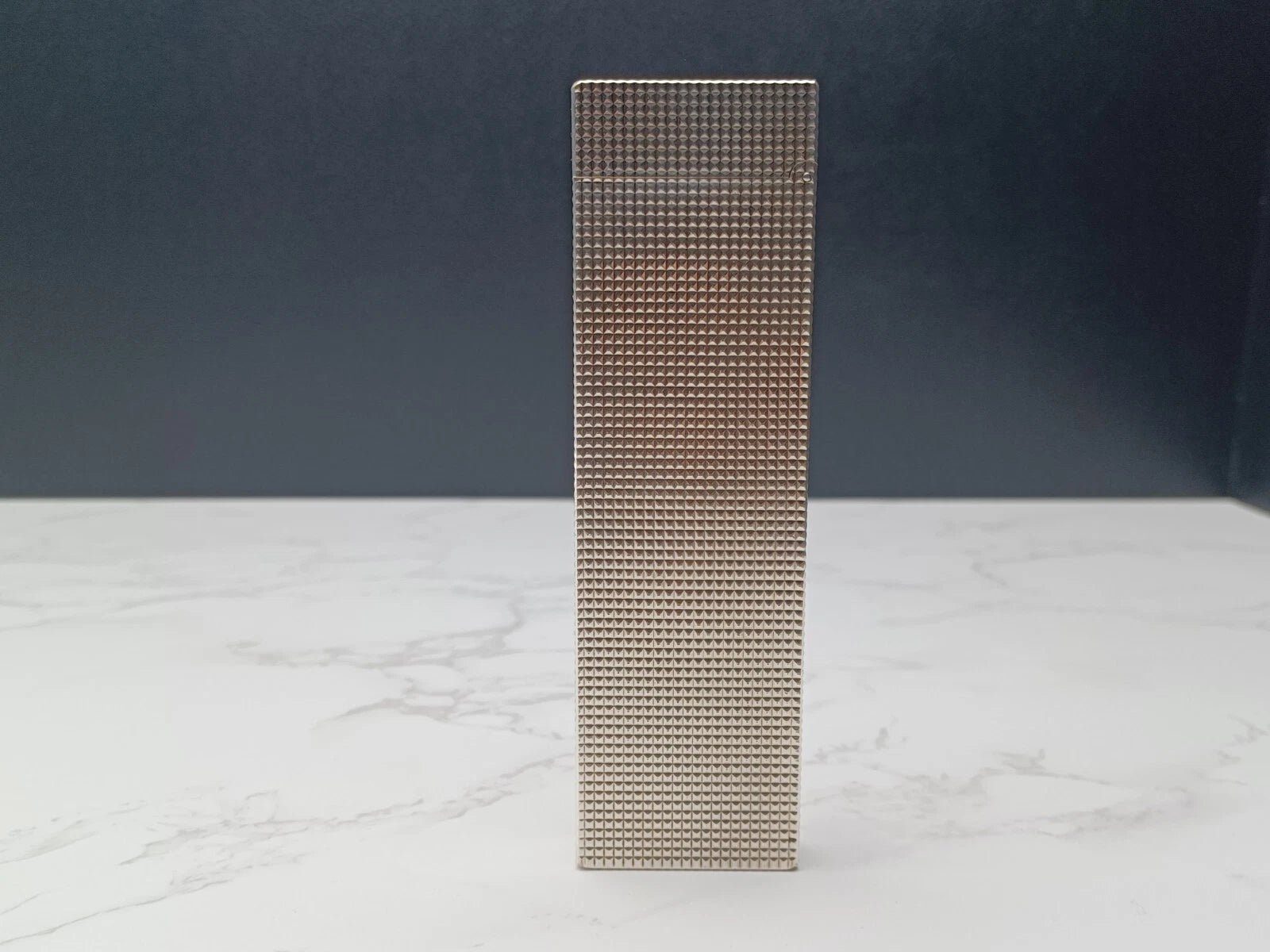 Nice S.T. DUPONT Line 2 Table Gas Lighter - Diamond Point- Silver Plated 1615-AE03