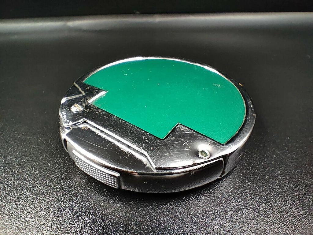 Nice PENGUIN " Smile " - Petrol Lighter - Made In Japan - 099CO AH04