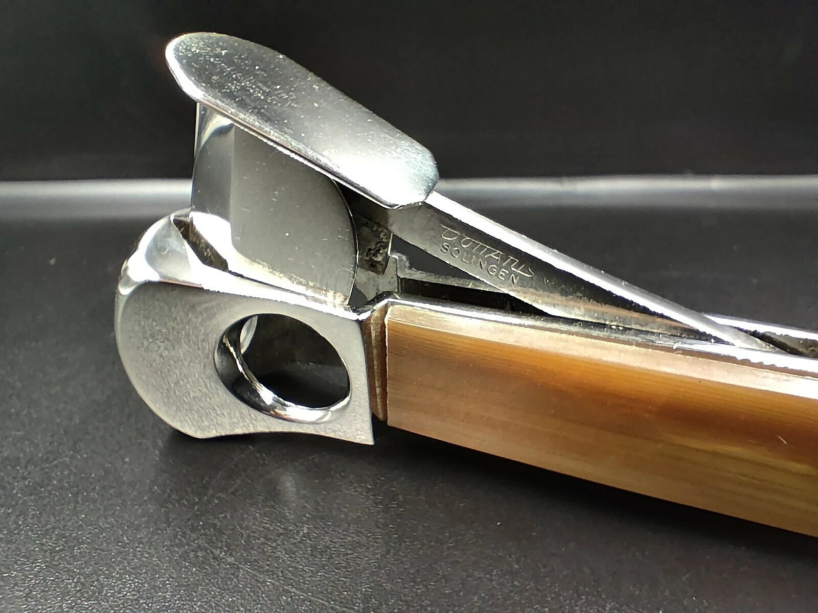 Schöner SOLINGEN "Donatus" DBGM - Zigarrenschneider - braunes Bakelit - 0647CO AM12