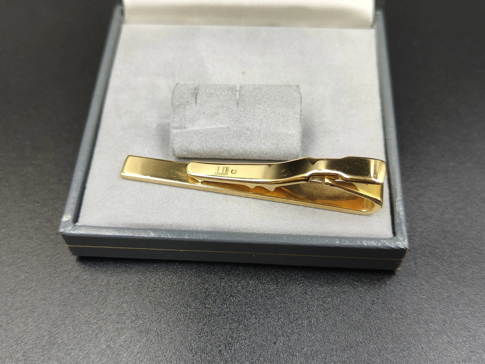Nice DUNHILL Tie Clip - Gold Plated & Black Lacquer - With Box - 01216CO AC02