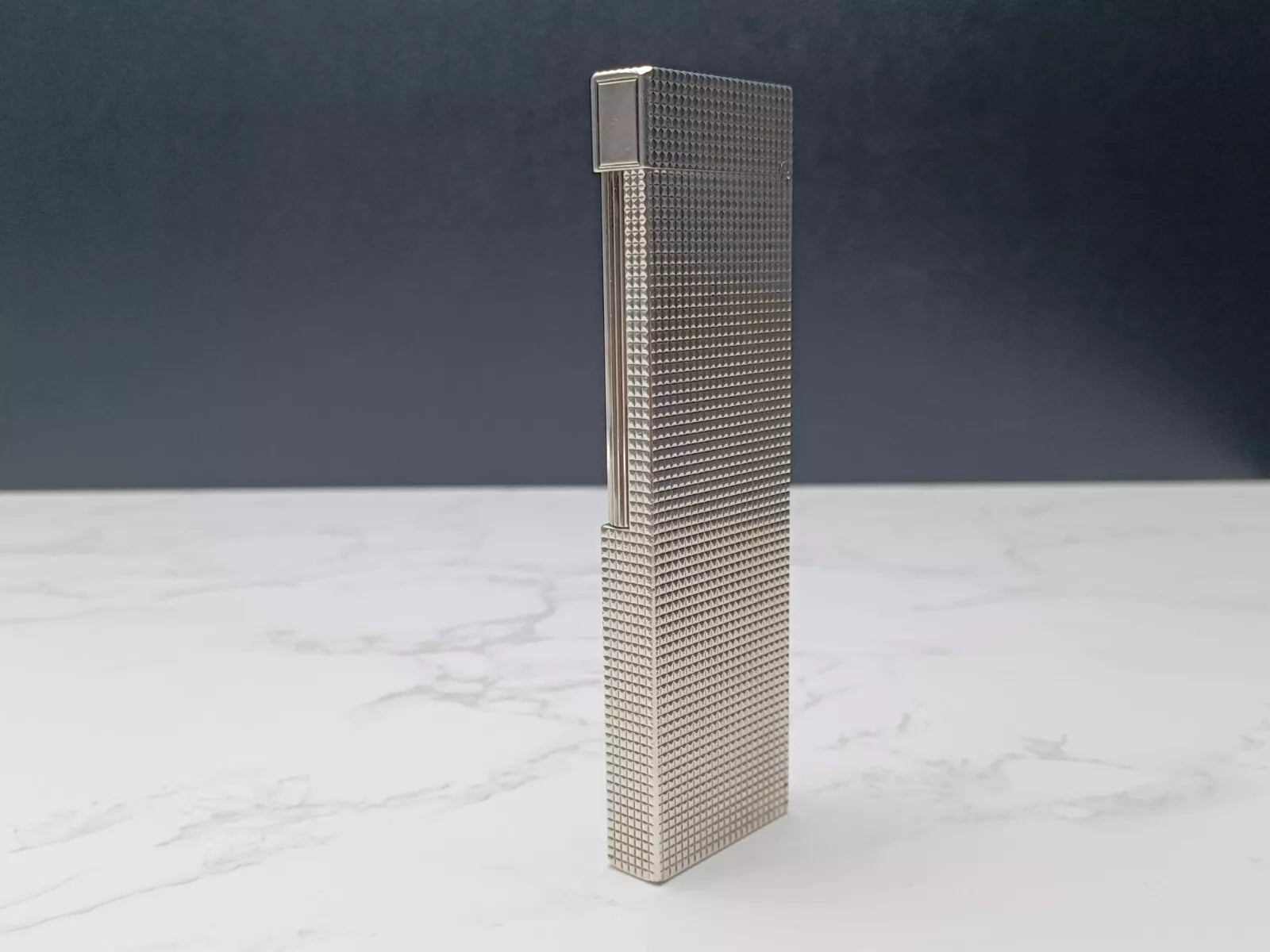 Nice S.T. DUPONT Line 2 Table Gas Lighter - Diamond Point- Silver Plated 1615-AE03