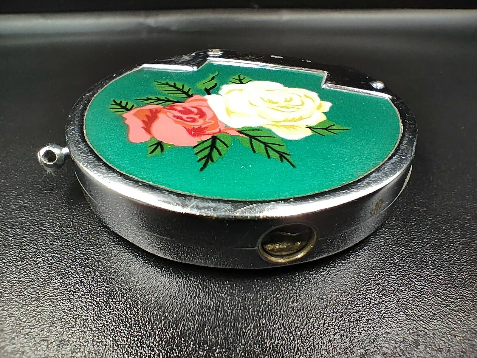 Nice PENGUIN " Smile " - Petrol Lighter - Made In Japan - 099CO AH04