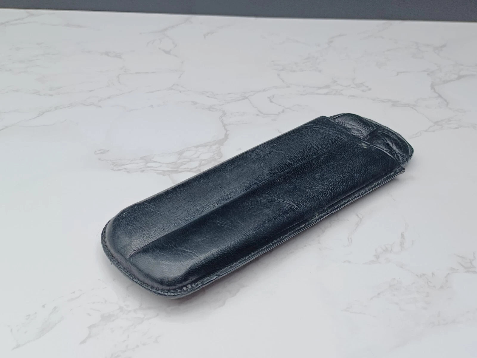Nice vintage cigar case - Black leather - AM10-1581