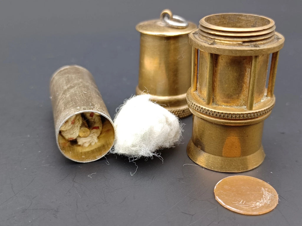 Rare & Antique Brass Petrol Lighter - WW2 - Trench art lighter - AF17-1609