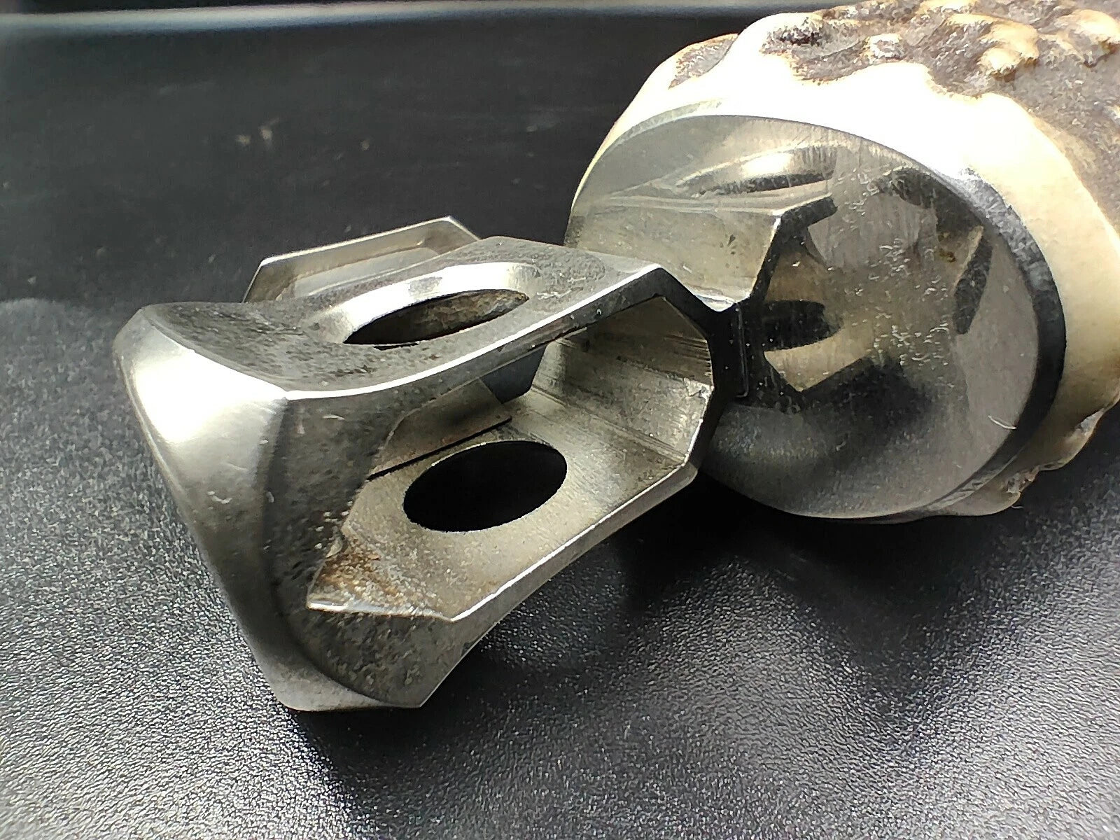 Nice SOLINGEN " Donatus " - Table Cigar Cutter - Horn - 0796CO XL