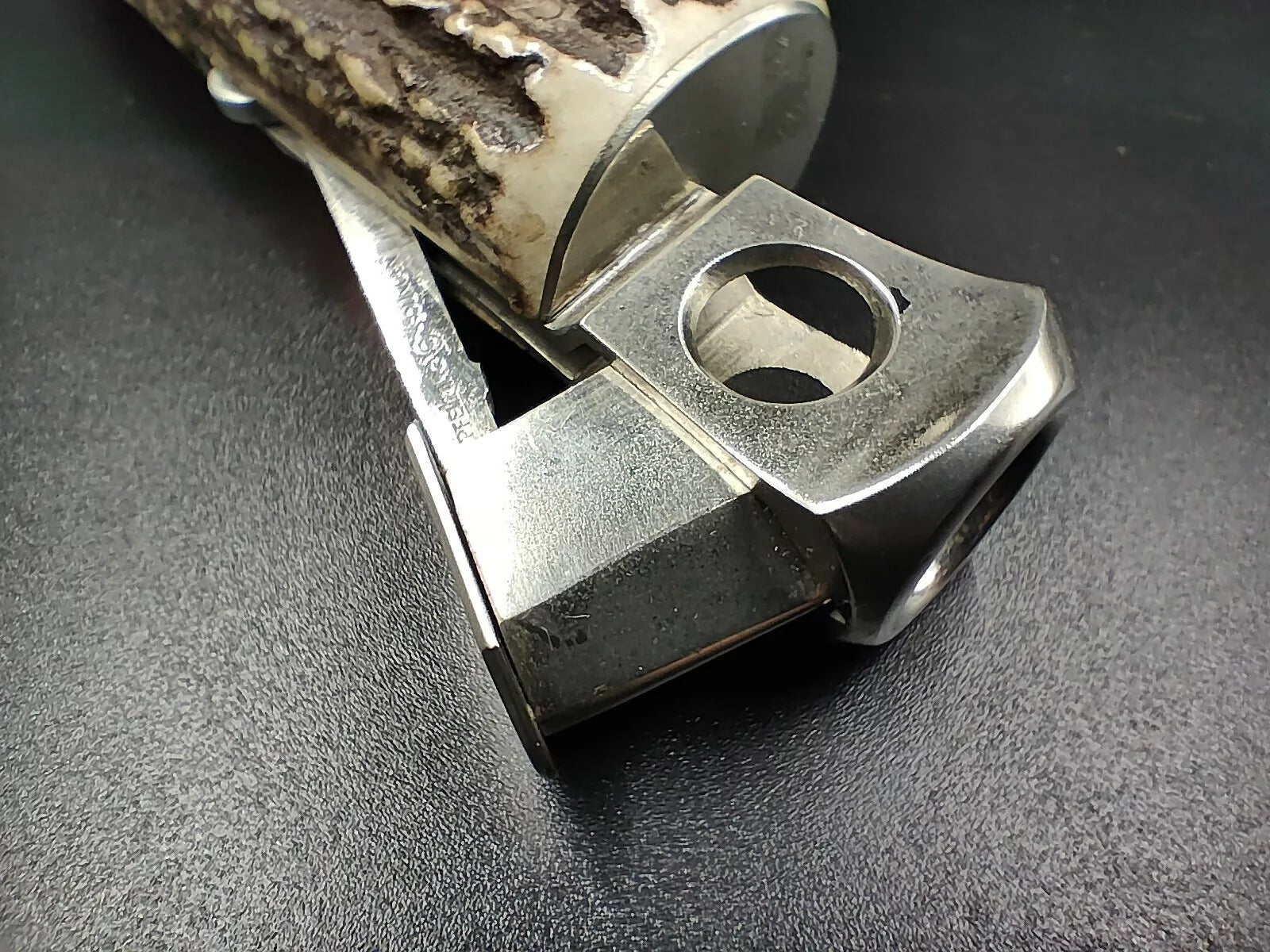 Nice SOLINGEN " Donatus " - Table Cigar Cutter - Horn - 0796CO XL