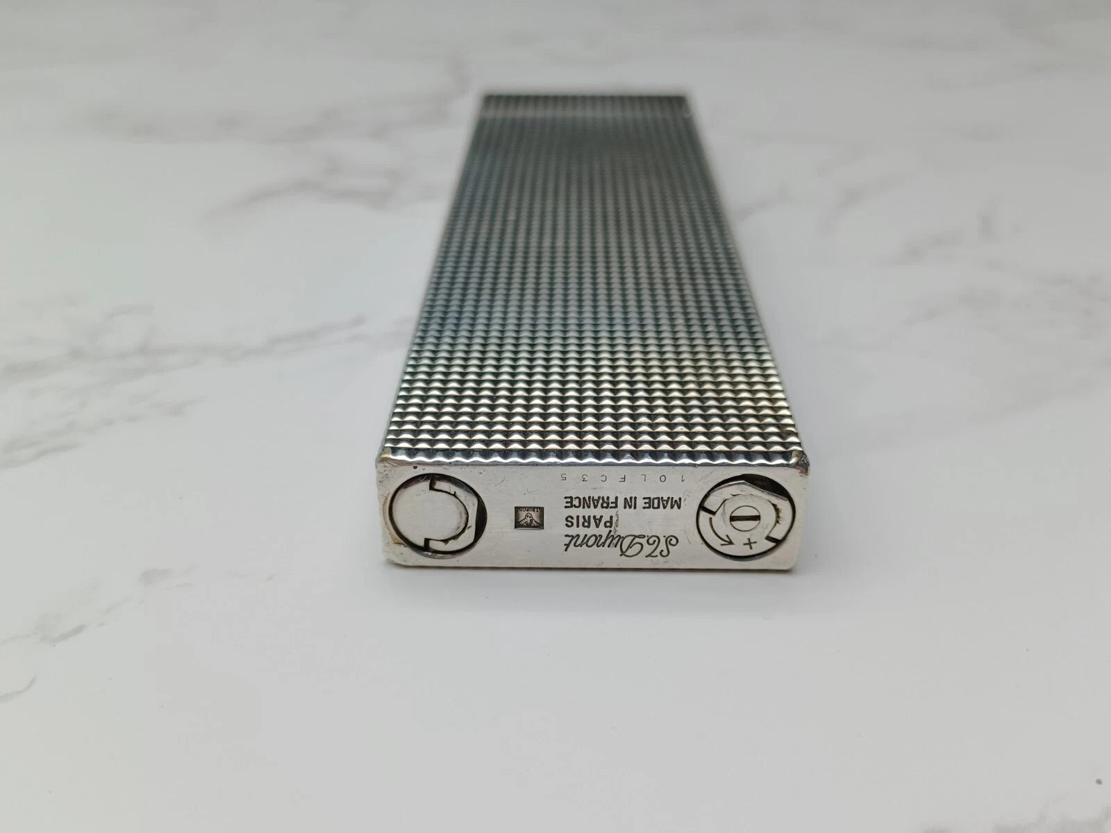 Nice S.T. DUPONT Line 2 Table Gas Lighter - Diamond Point- Silver Plated 1615-AE03