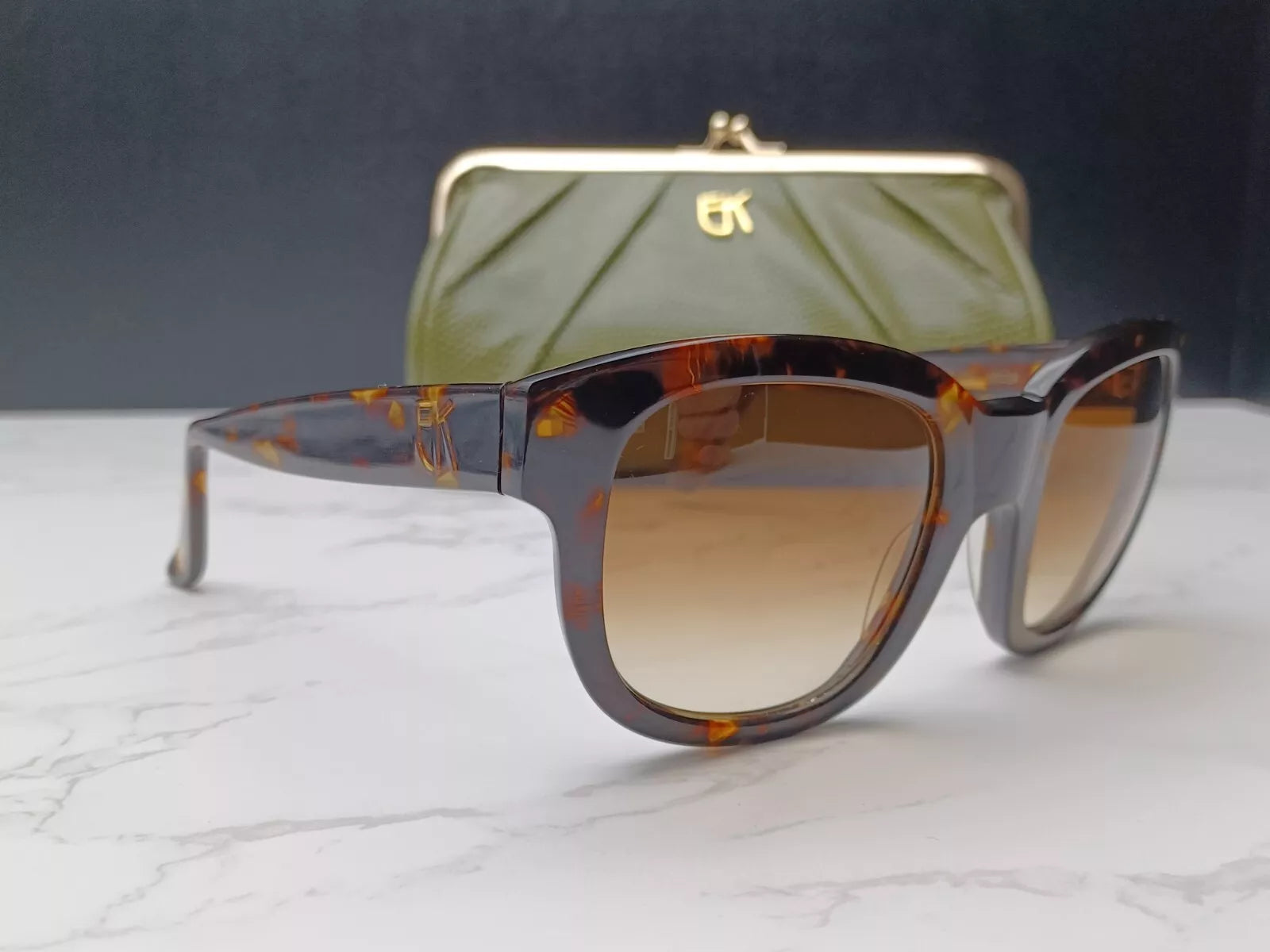 EMMANUELLE KHANH " VINTAGE " EK5051 - Braune Schuppen Sonnenbrille -Neu - Altbestand