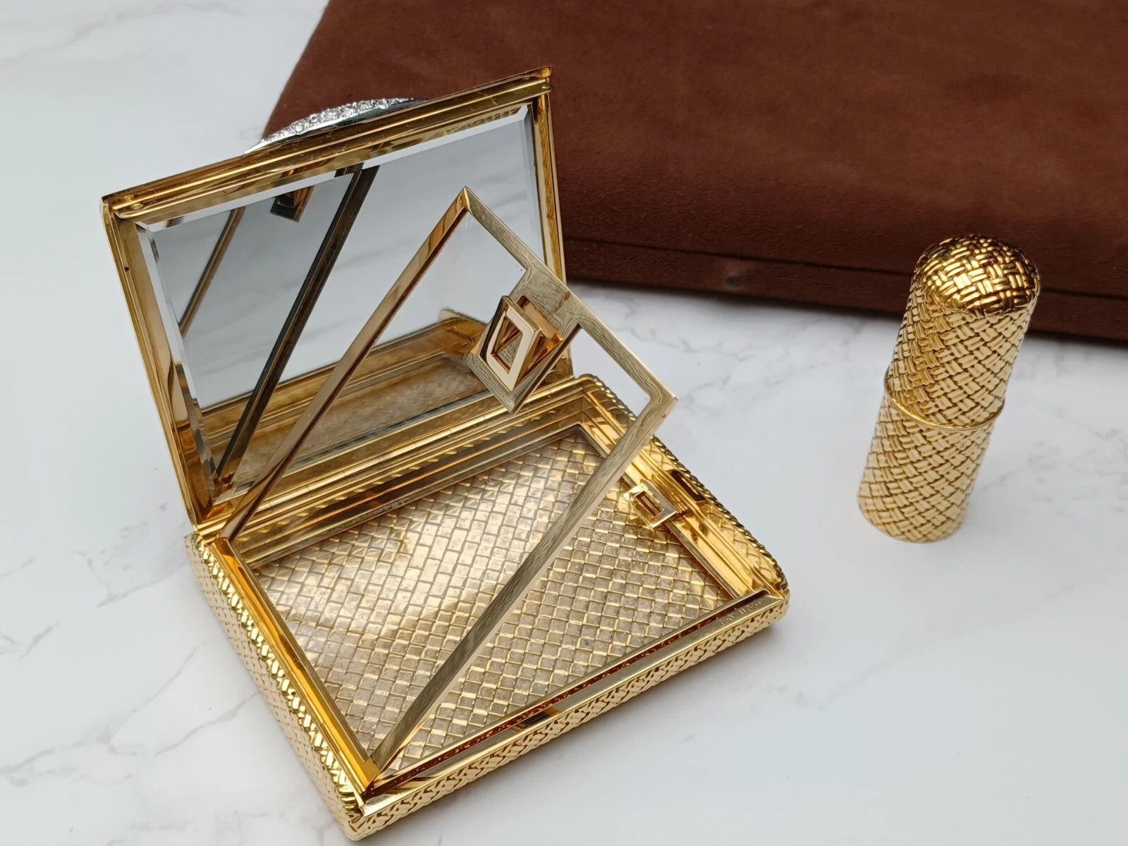 Rare Van Cleef & Arpels Powder Compact & Lipstick Case - 18K Gold - 0913CO BD08