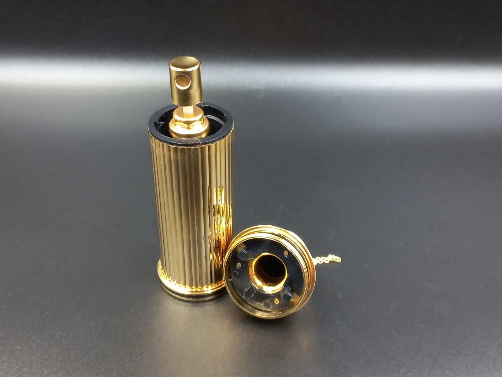 Vaporisateur rechargeable Cartier Doré pour Sac à Main – Luxe Occasion