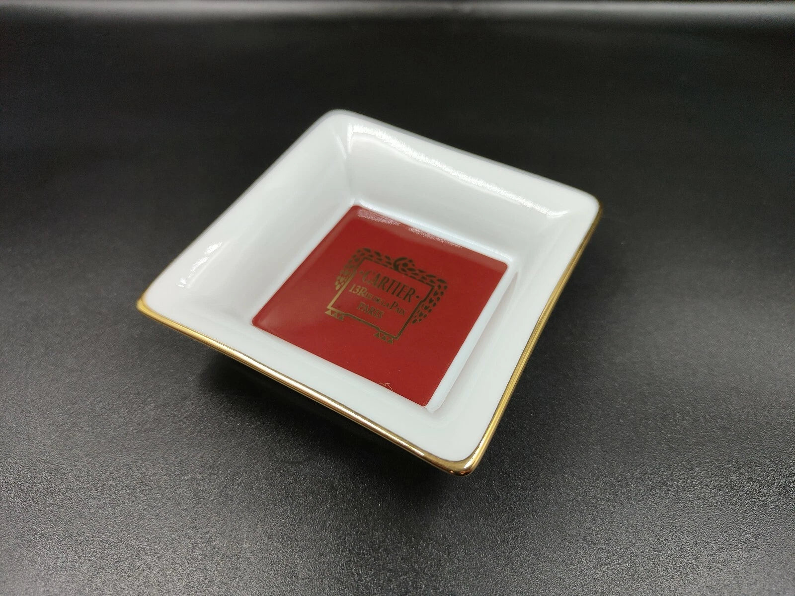 Lot de deux cendriers Cartier Porcelaine avec Boîte d'origine — Occasion