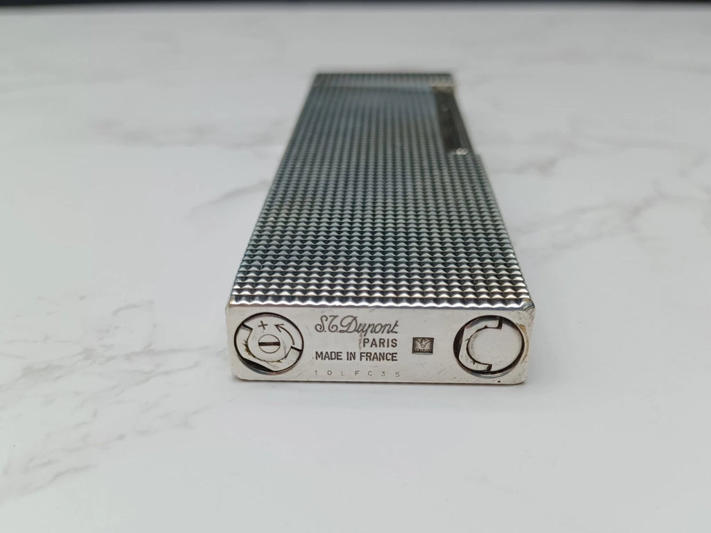 Nice S.T. DUPONT Line 2 Table Gas Lighter - Diamond Point- Silver Plated 1615-AE03