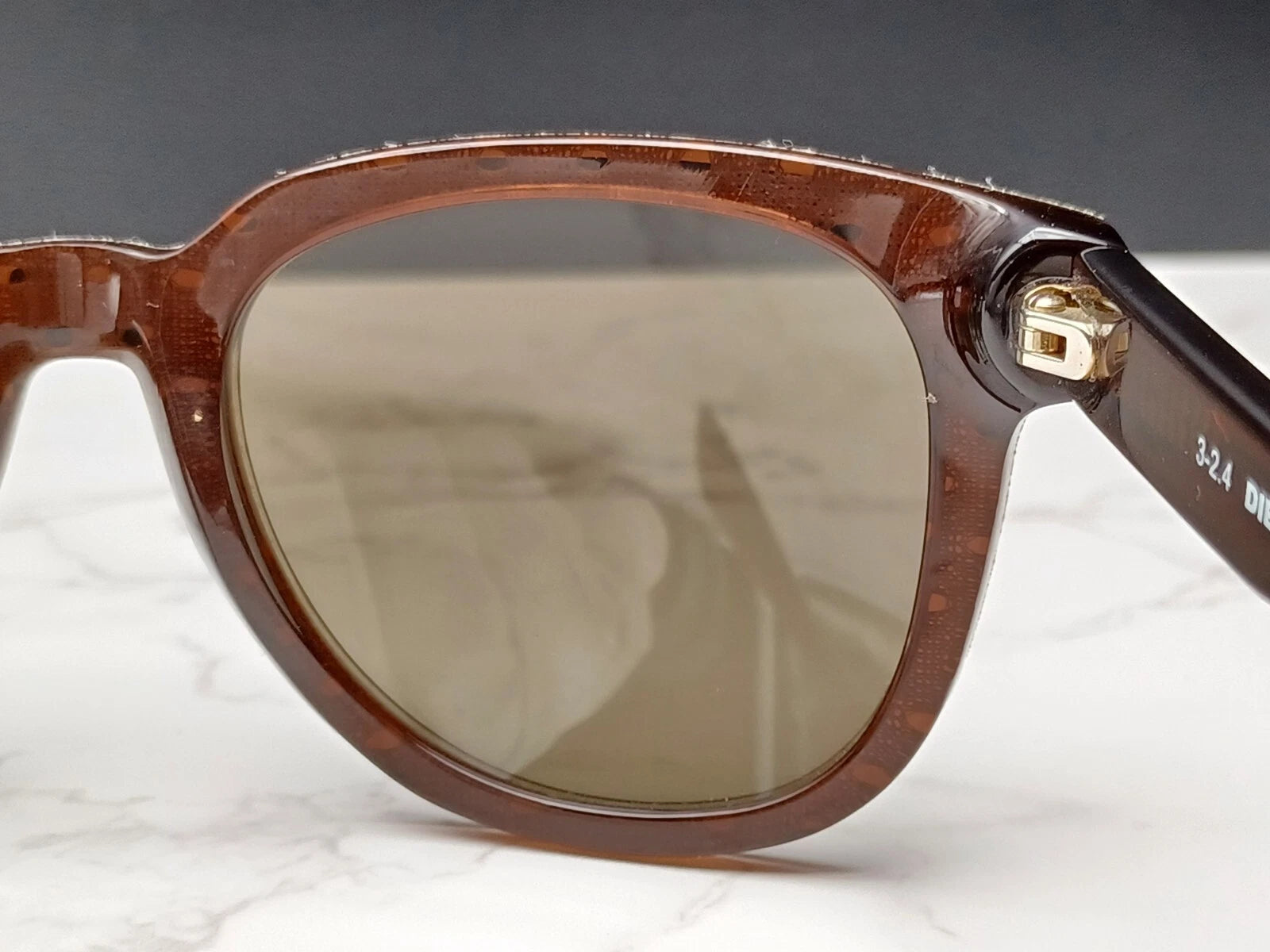 NEW OLD STOCK - DIESEL SUNGLASSES - DL 0137 - col.50G - 52/21 - 140 - CA-1621