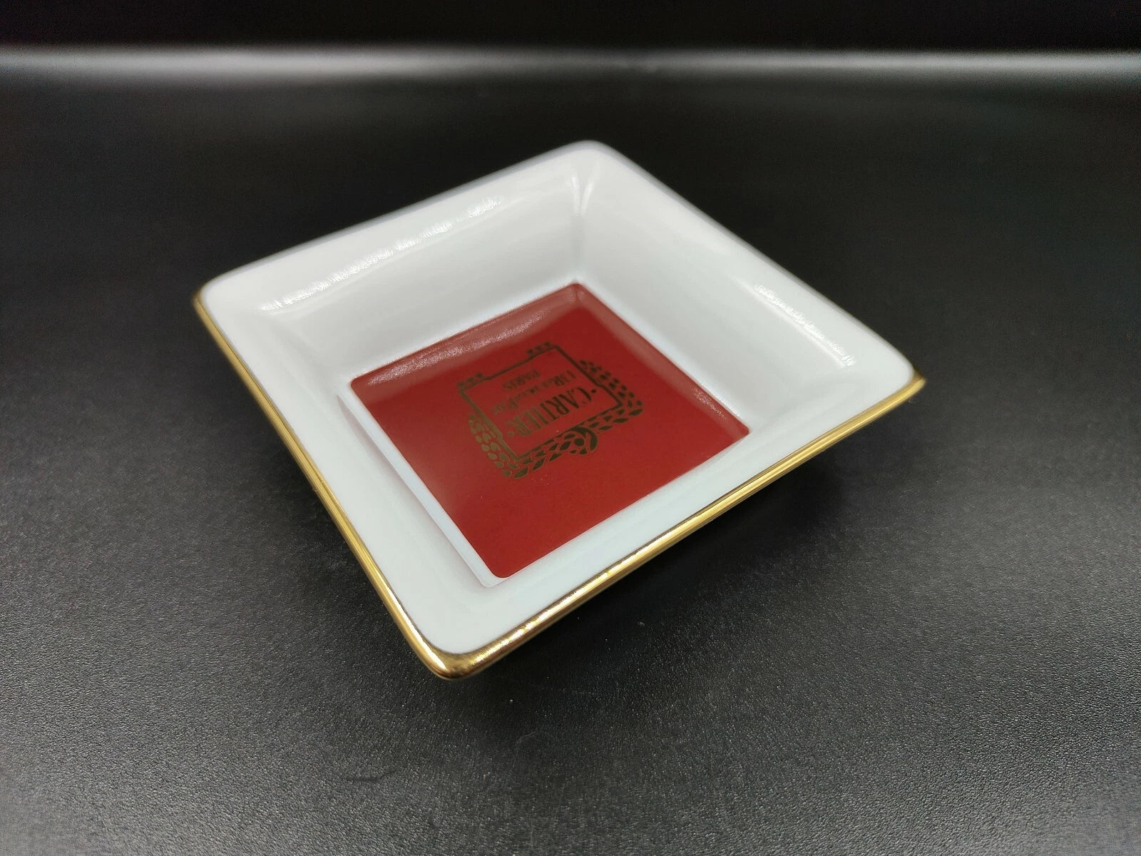 Lot de deux cendriers Cartier Porcelaine avec Boîte d'origine — Occasion