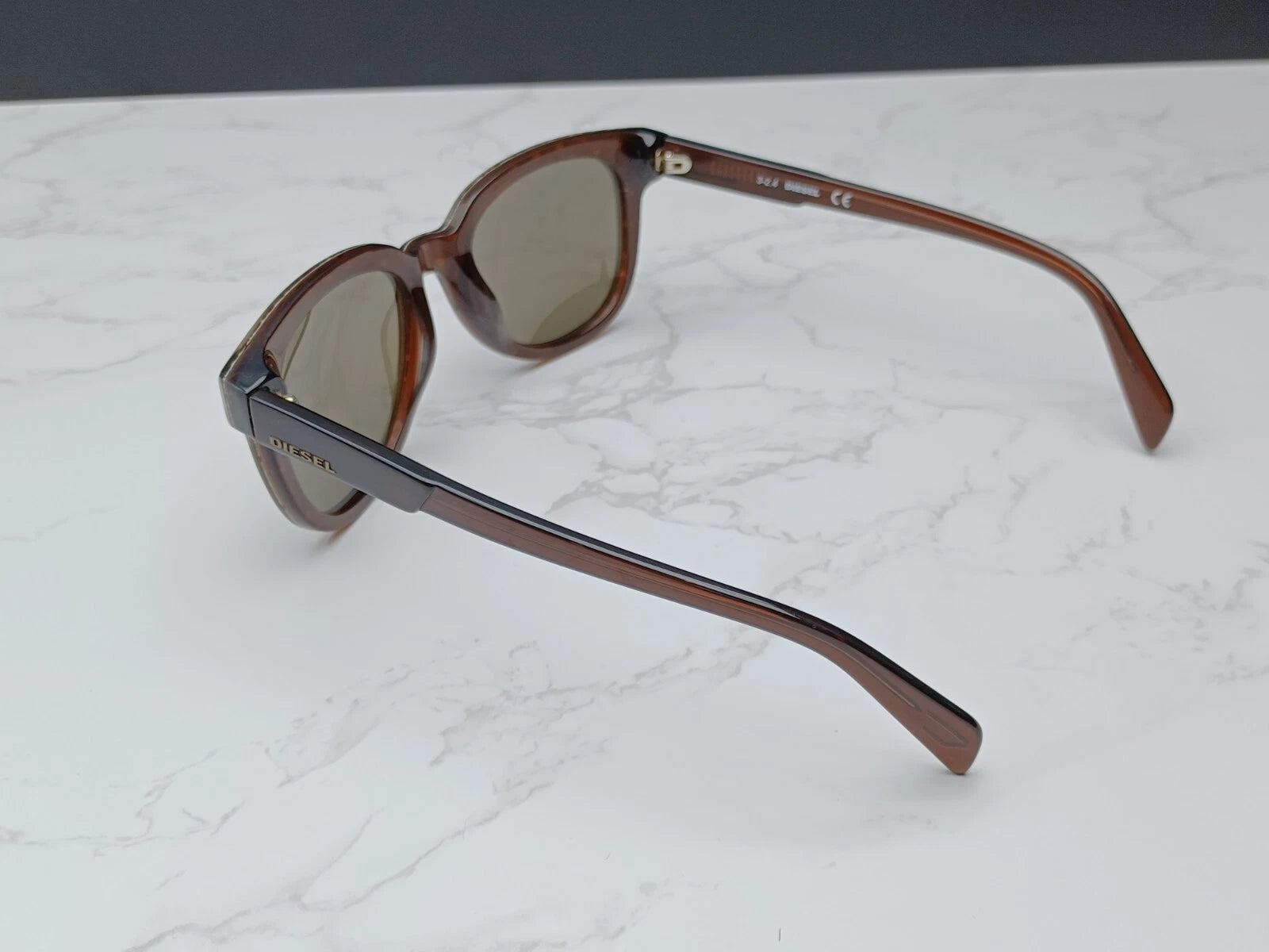 NEW OLD STOCK - DIESEL SUNGLASSES - DL 0137 - col.50G - 52/21 - 140 - CA-1621