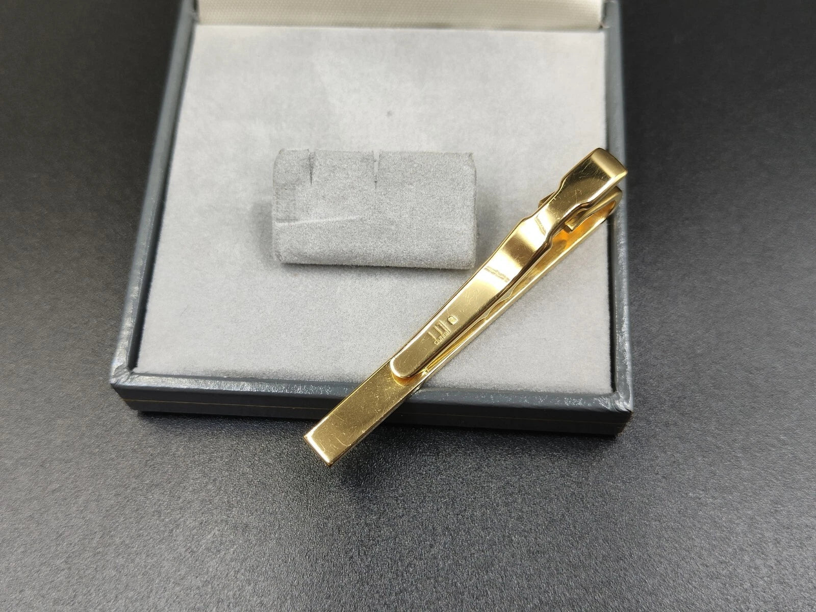 Nice DUNHILL Tie Clip - Gold Plated & Black Lacquer - With Box - 01216CO AC02