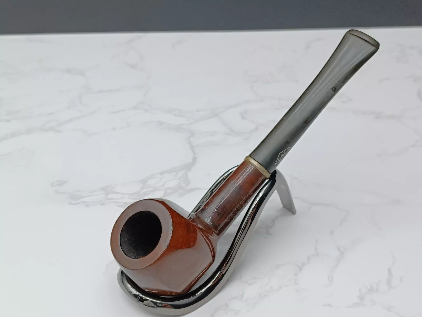 Pipe en Bruyère MAJESTIC - Accessoire Fumeur - France - AS17-01077