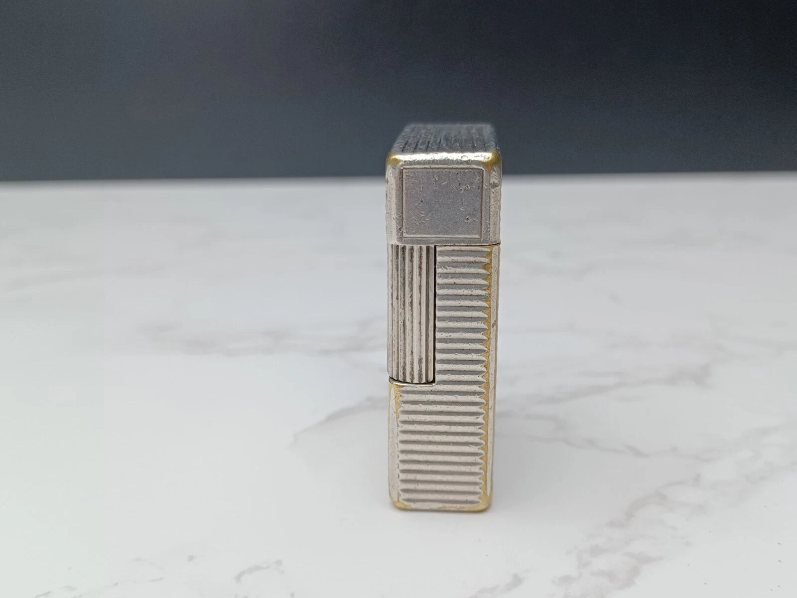 S.T. DUPONT Feuerzeug Line 1 BS Gas – L1 BS – Kleines Modell – Silberplattiert – AD13-1637