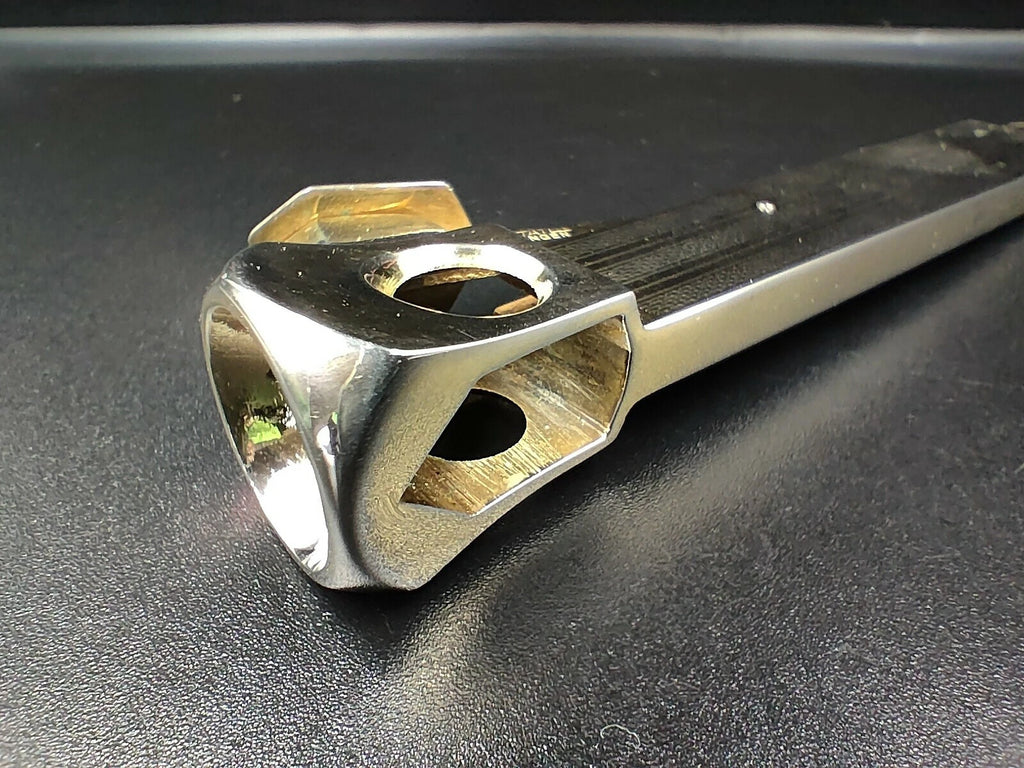 Vintage  SOLINGEN " Donatus " DBGM - Cigar Cutter - Gold Metal - 0650CO AM12