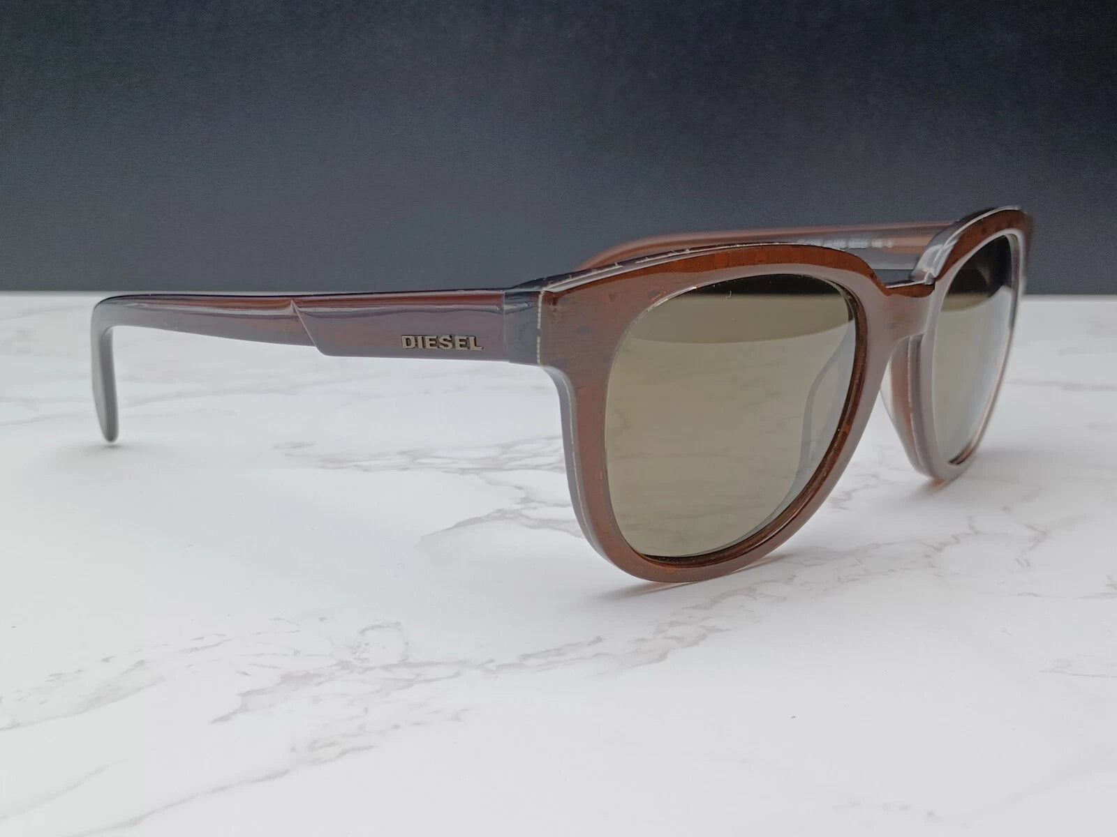 NEW OLD STOCK - DIESEL SUNGLASSES - DL 0137 - col.50G - 52/21 - 140 - CA-1621