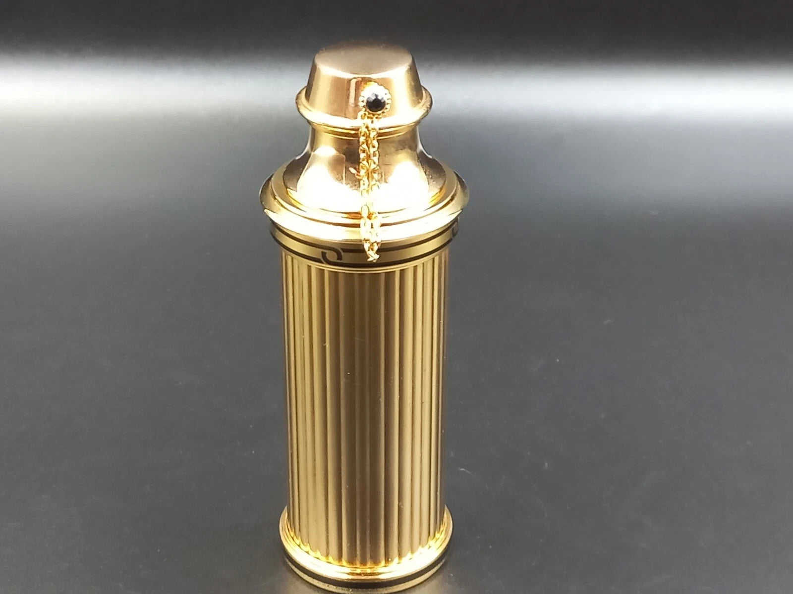 Vaporisateur rechargeable Cartier Doré pour Sac à Main – Luxe Occasion