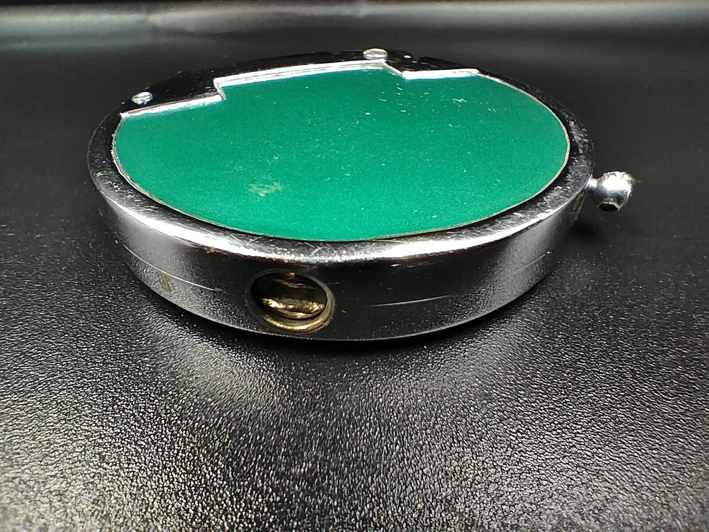 Nice PENGUIN " Smile " - Petrol Lighter - Made In Japan - 099CO AH04