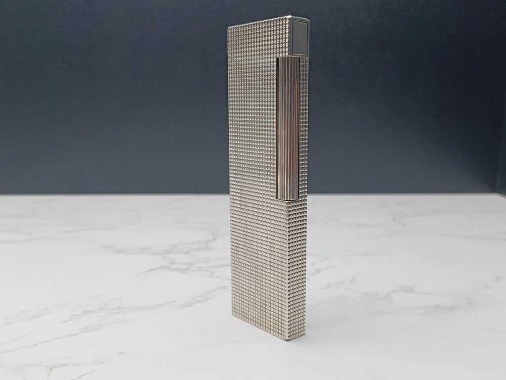 Nice S.T. DUPONT Line 2 Table Gas Lighter - Diamond Point- Silver Plated 1615-AE03