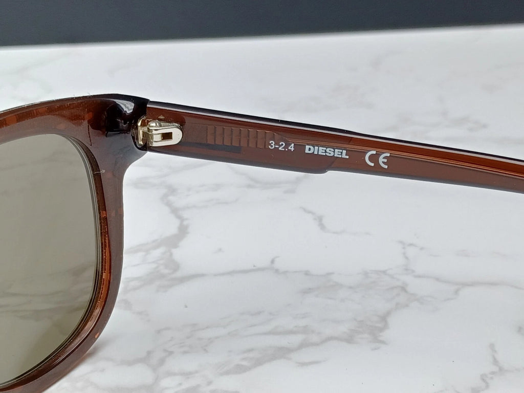 NEW OLD STOCK - DIESEL SUNGLASSES - DL 0137 - col.50G - 52/21 - 140 - CA-1621