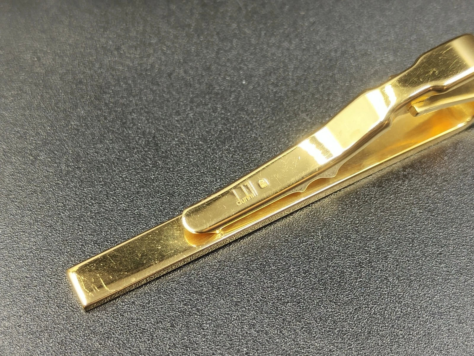 Nice DUNHILL Tie Clip - Gold Plated & Black Lacquer - With Box - 01216CO AC02