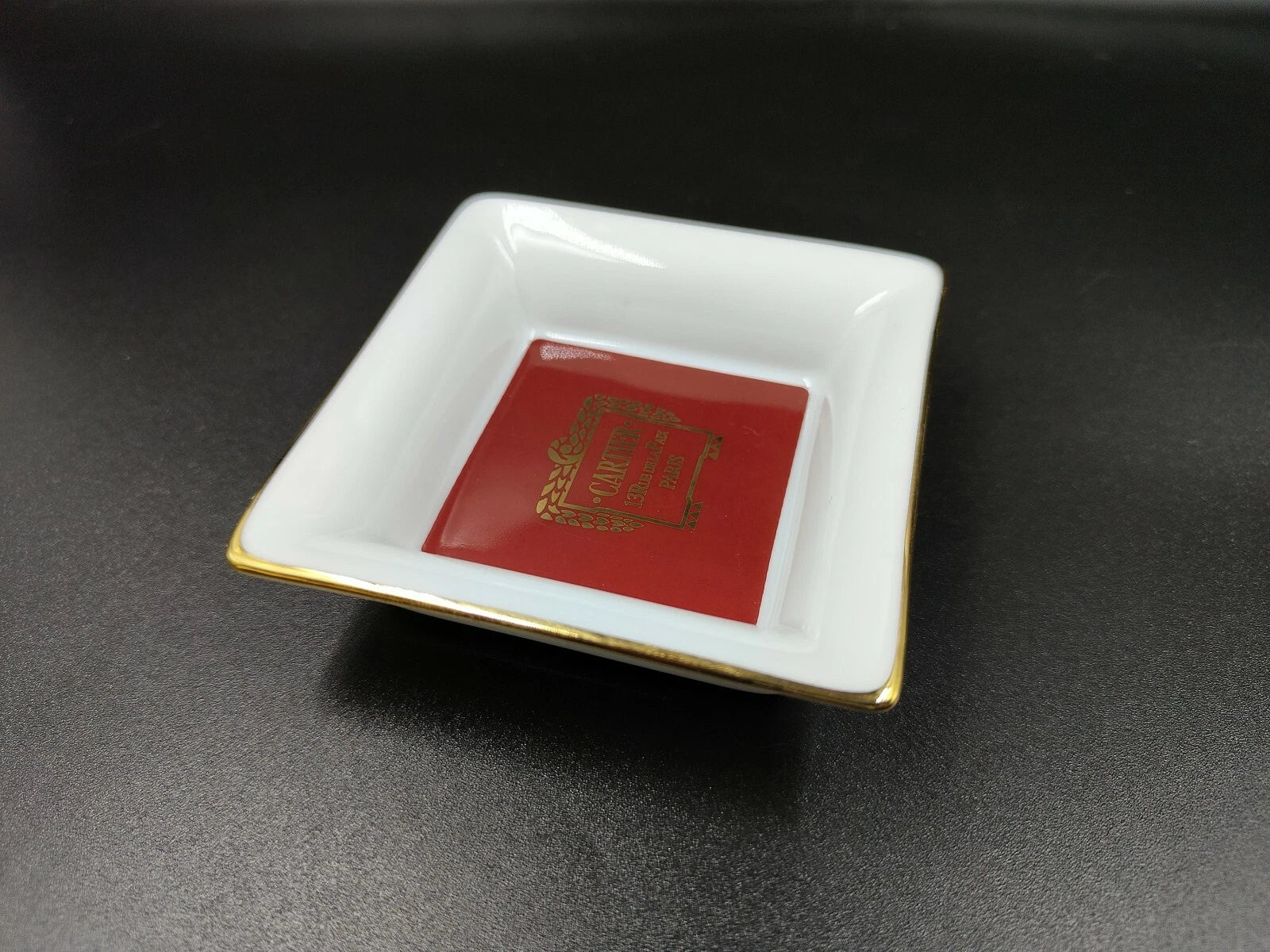 Lot de deux cendriers Cartier Porcelaine avec Boîte d'origine — Occasion