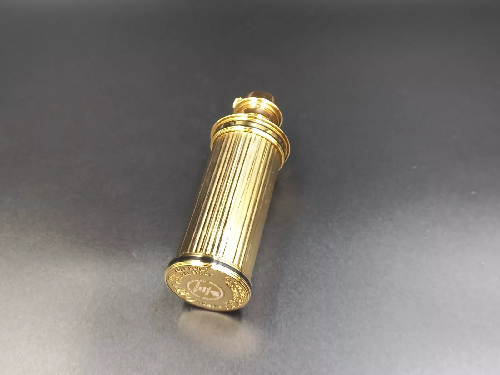 Vaporisateur rechargeable Cartier Doré pour Sac à Main – Luxe Occasion