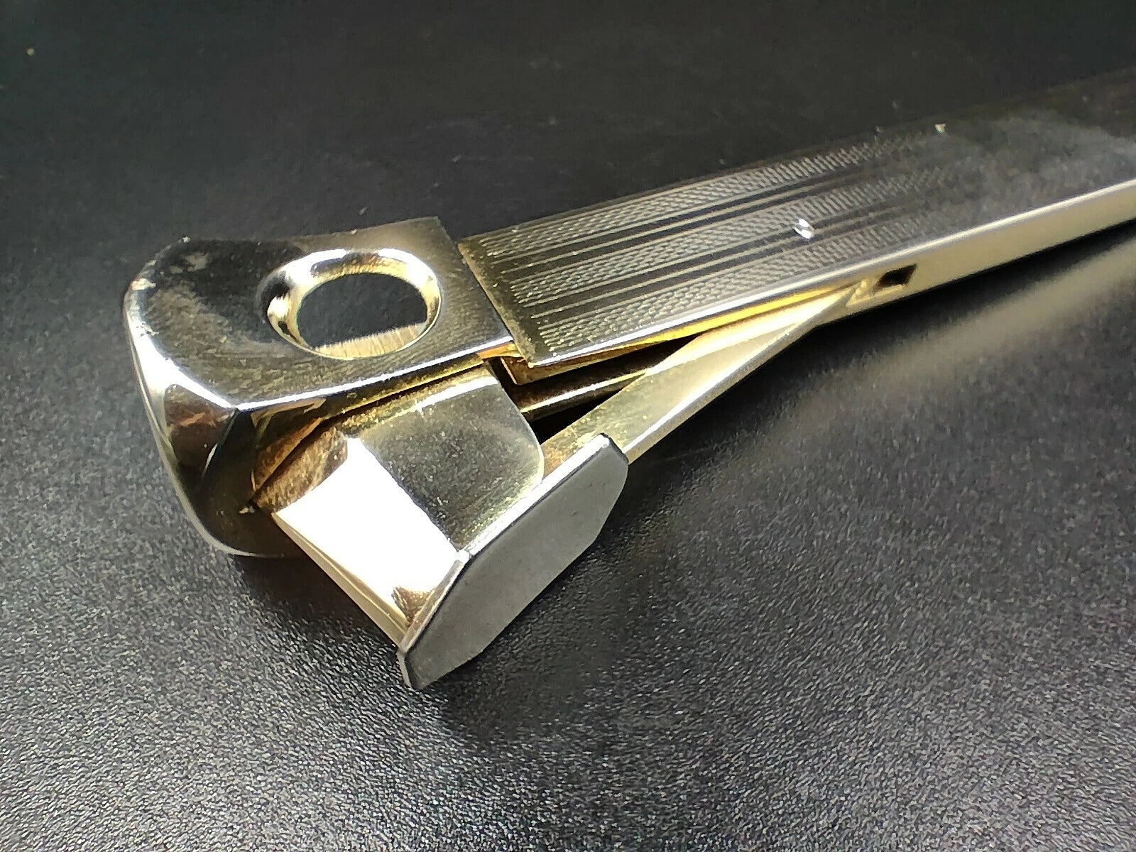 Vintage  SOLINGEN " Donatus " DBGM - Cigar Cutter - Gold Metal - 0650CO AM12