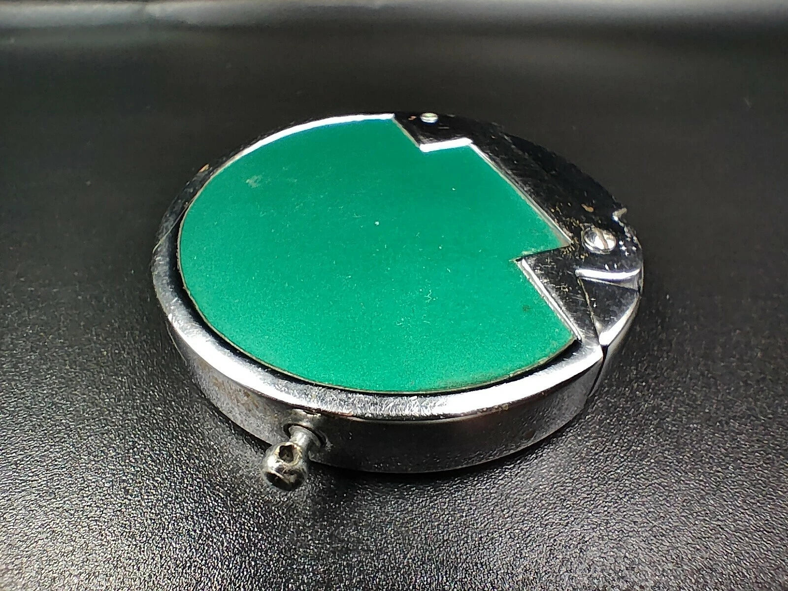 Nice PENGUIN " Smile " - Petrol Lighter - Made In Japan - 099CO AH04