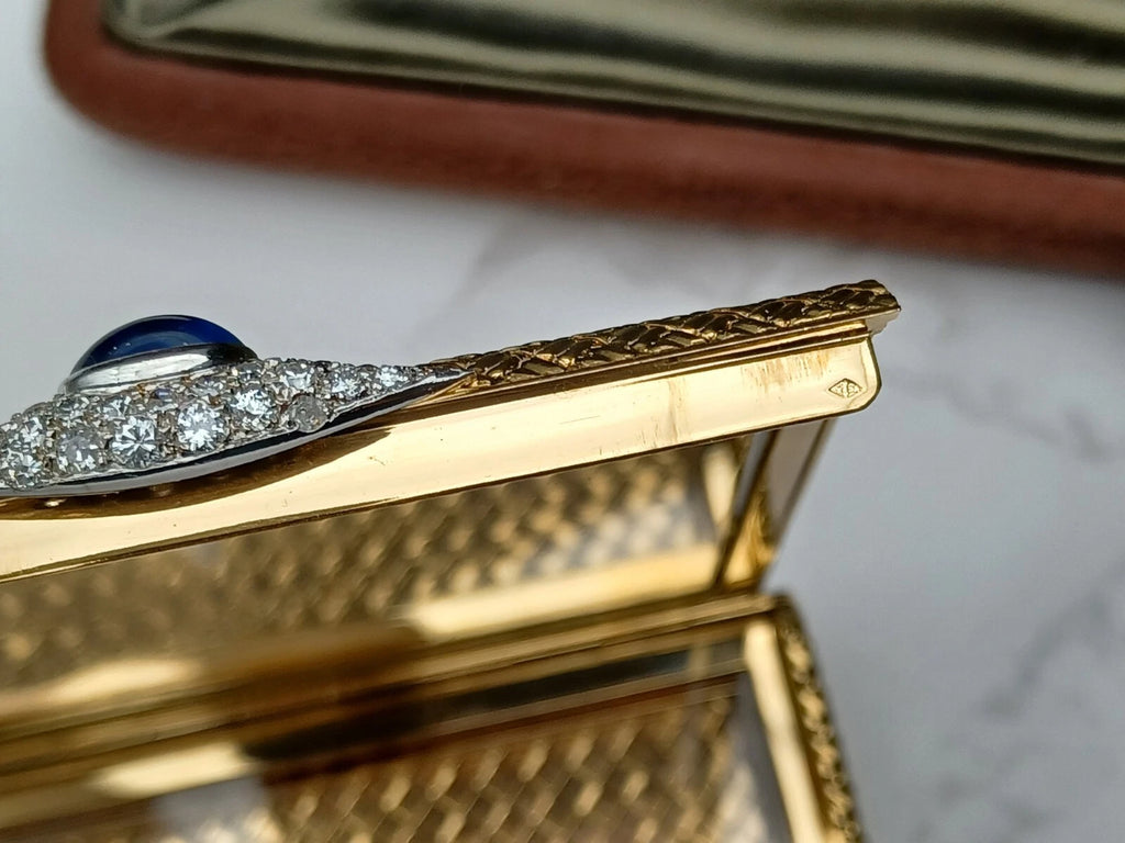 Rare Van Cleef & Arpels Powder Compact & Lipstick Case - 18K Gold - 0913CO BD08