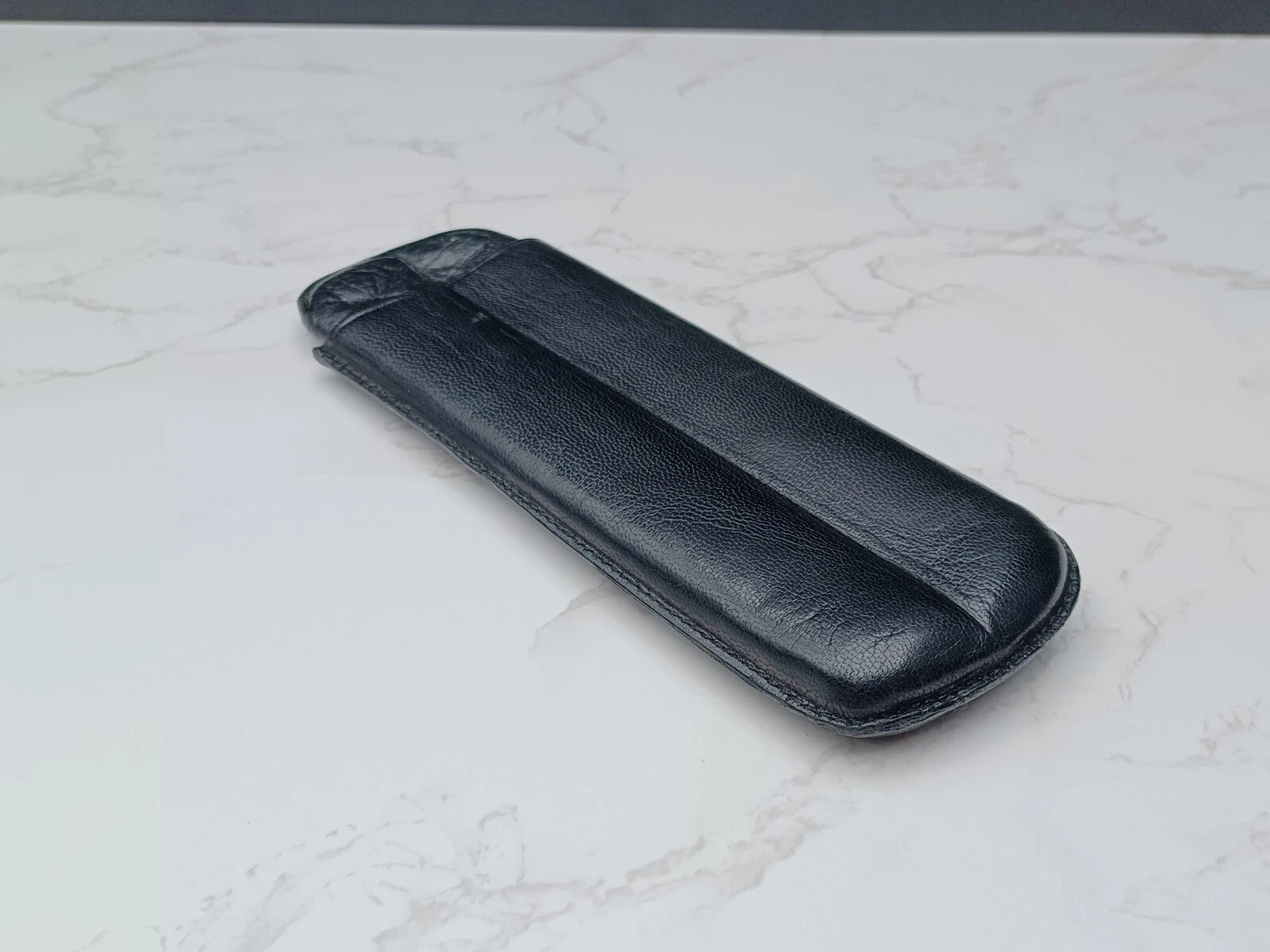 Nice vintage cigar case - Black leather - AM10-1581