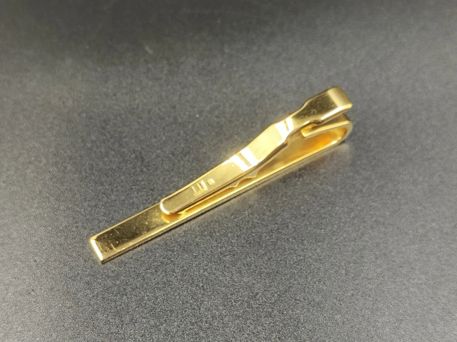 Nice DUNHILL Tie Clip - Gold Plated & Black Lacquer - With Box - 01216CO AC02