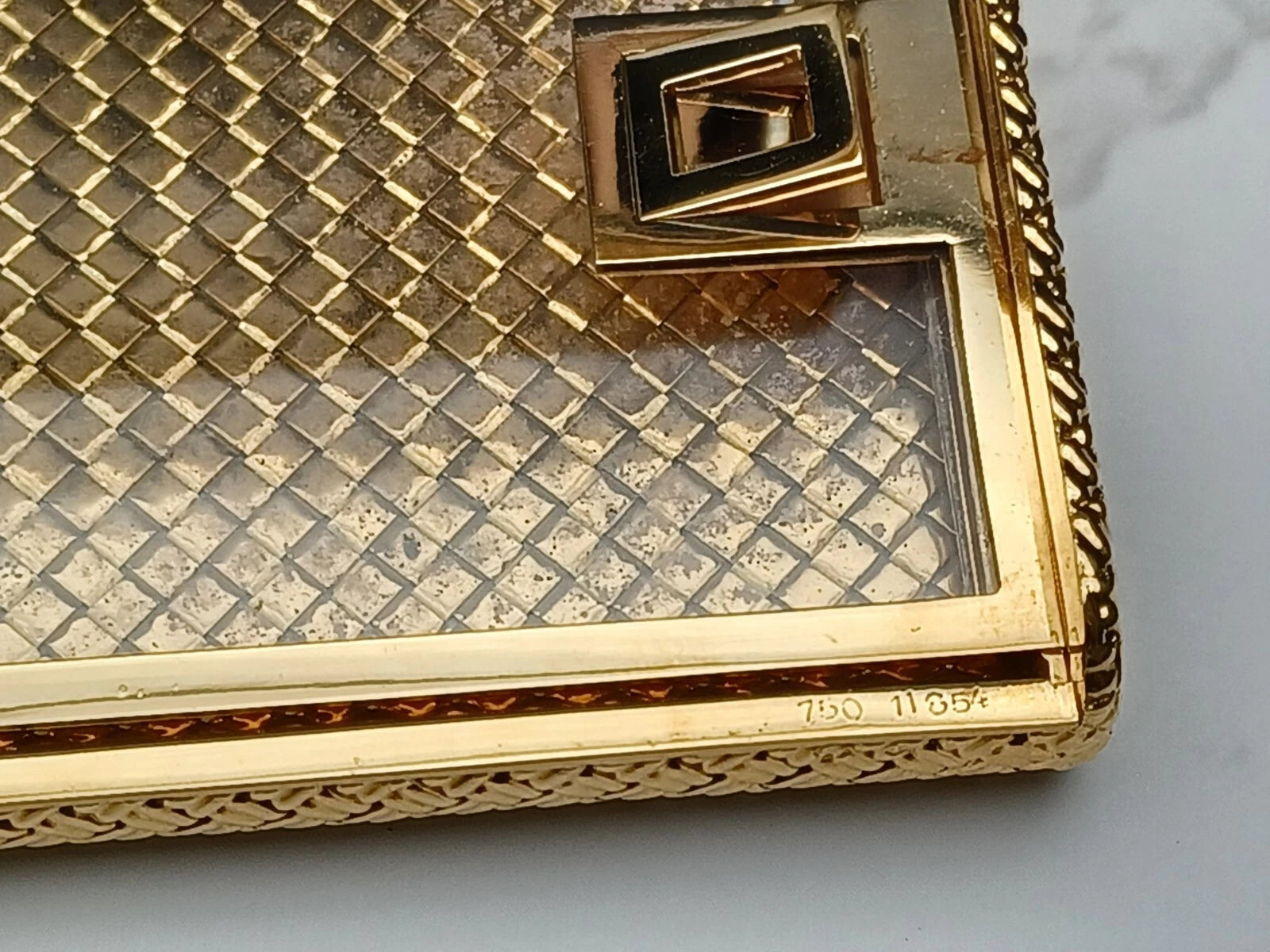 Rare Van Cleef & Arpels Powder Compact & Lipstick Case - 18K Gold - 0913CO BD08