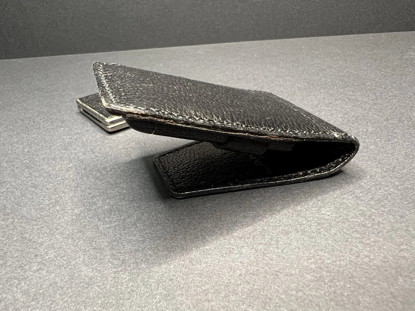 LANCEL - Cigar cutter with leather case - 1117CO - BA01