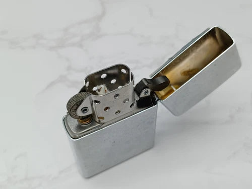 Nice ZIPPO SCORPIO - Petrol Lighter - 2005 - With Box - AG08-1594